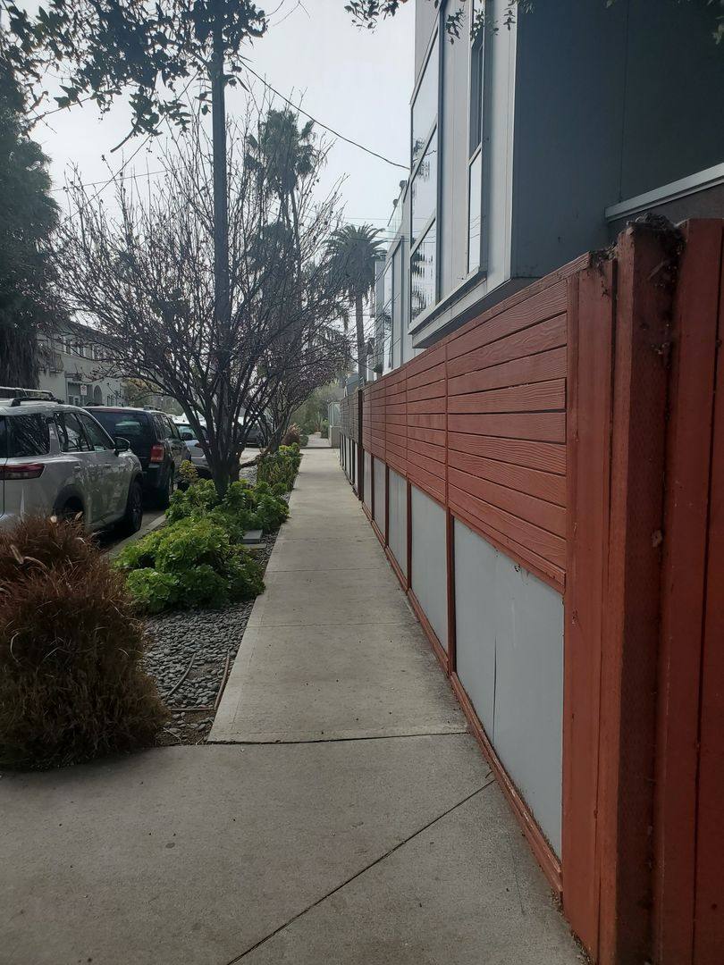 Apartment for rent at 487-489 Carroll Ave, Venice, CA 90291
