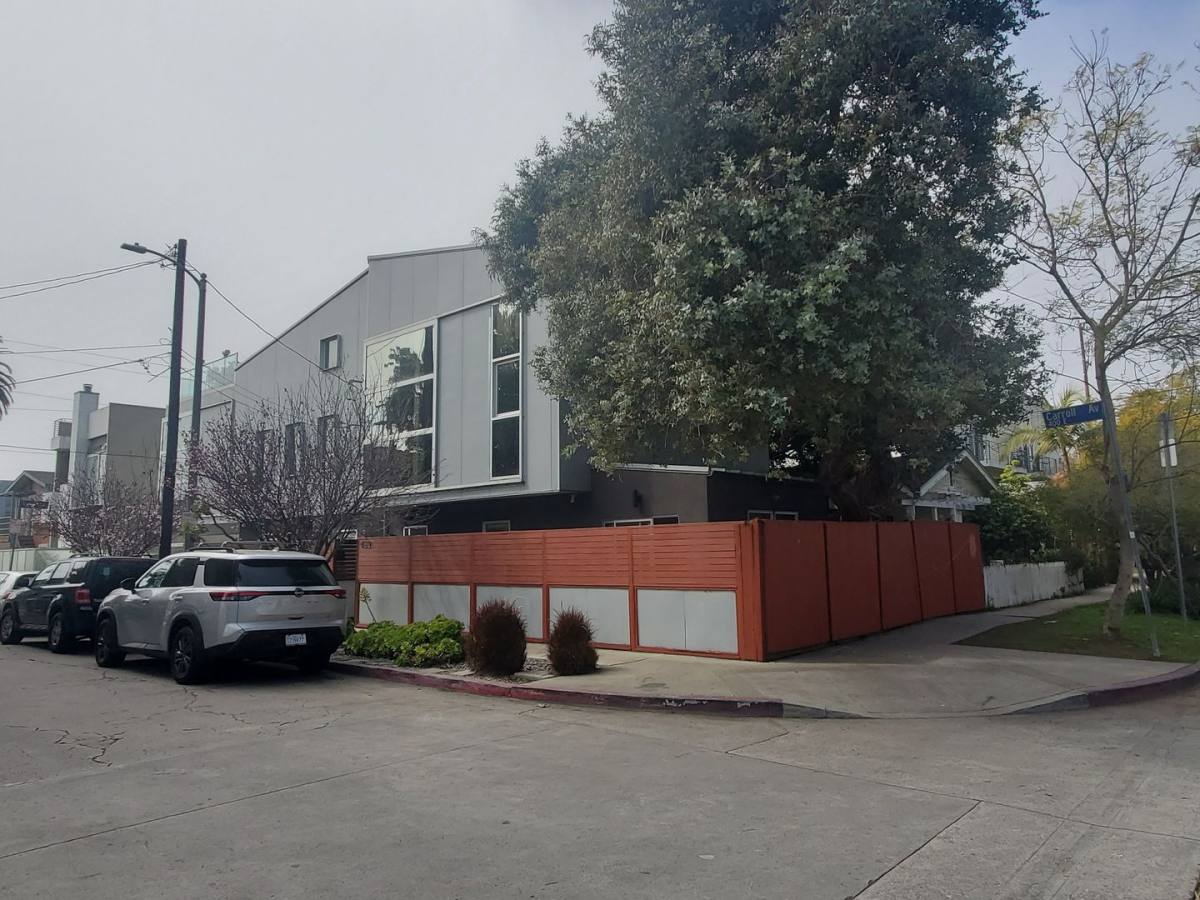 Apartment for rent at 487-489 Carroll Ave, Venice, CA 90291