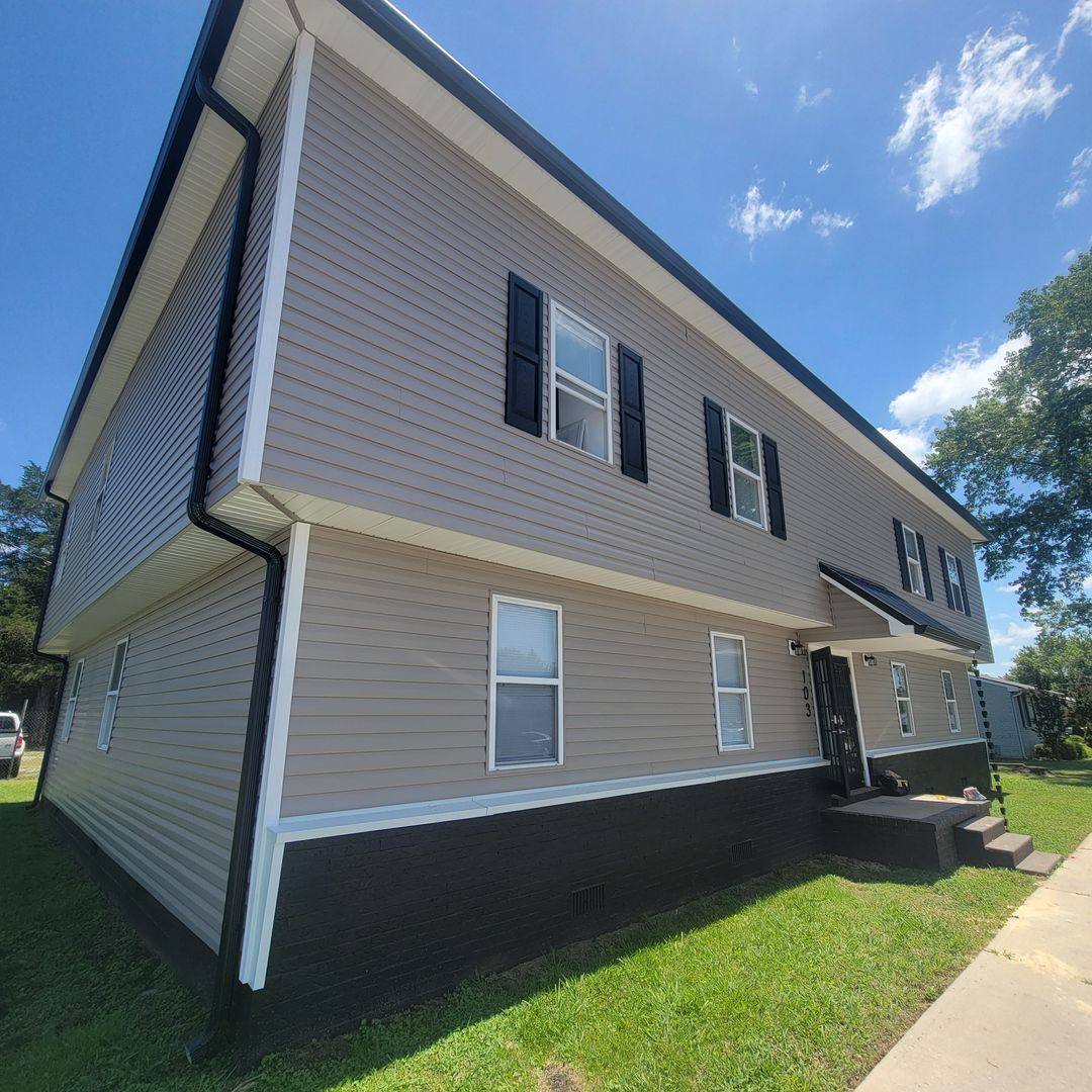 Apartment for rent at 103 White St, McMinnville, TN 37110
