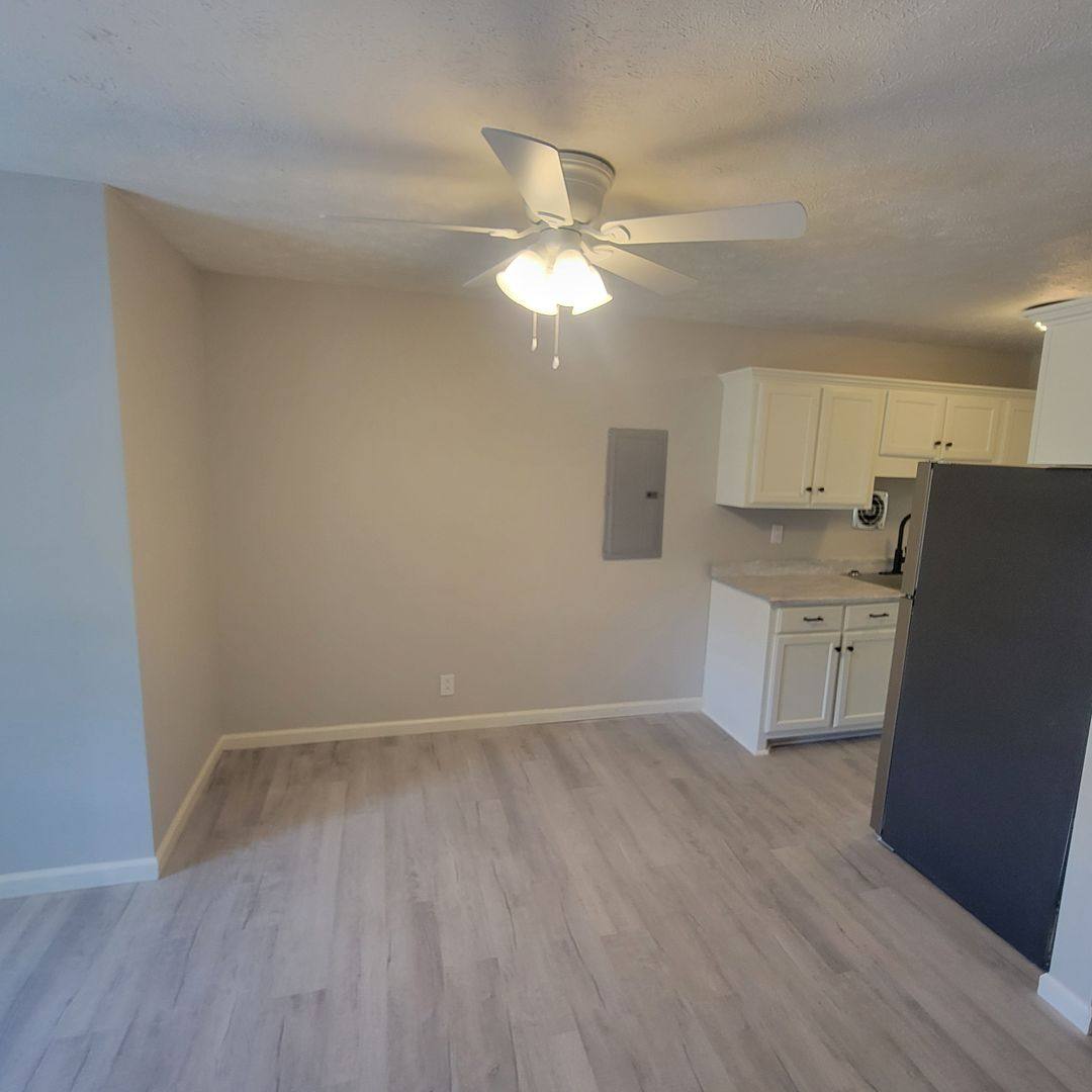 Apartment for rent at 103 White St, McMinnville, TN 37110