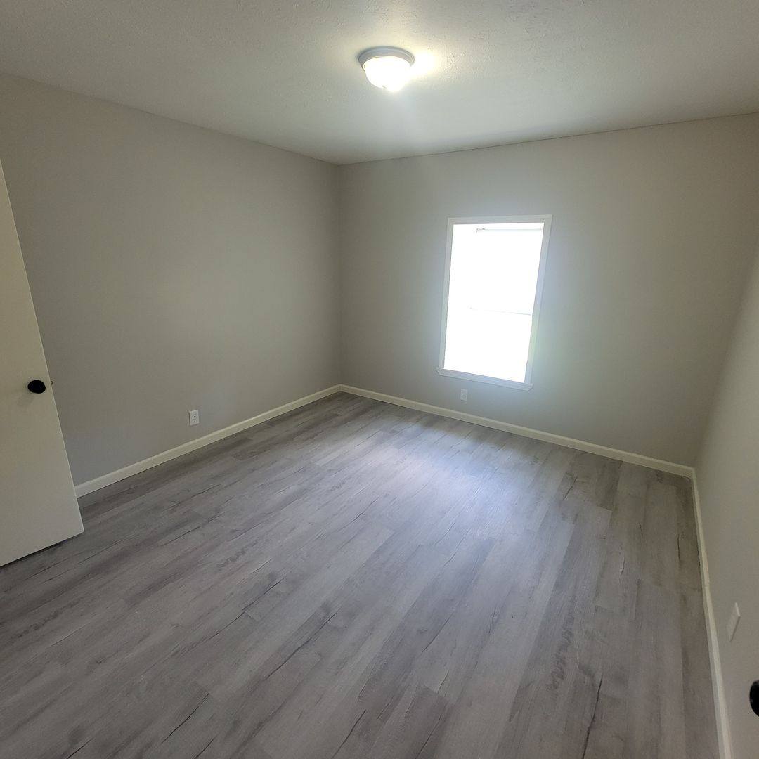 Apartment for rent at 103 White St, McMinnville, TN 37110
