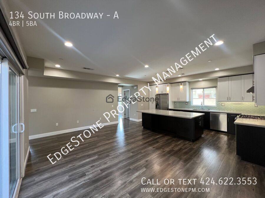 Apartment for rent at 134 S Broadway #A, Redondo Beach, CA 90277