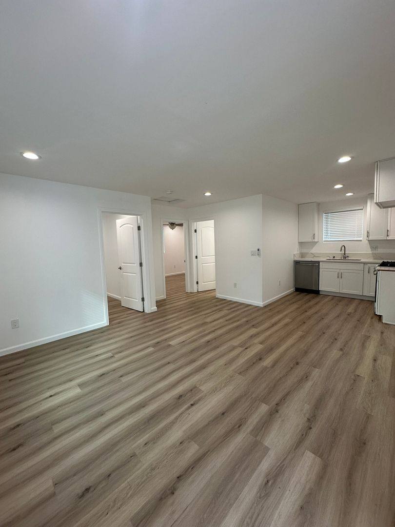 Apartment for rent at 14529 Hartland St, Van Nuys, CA 91405