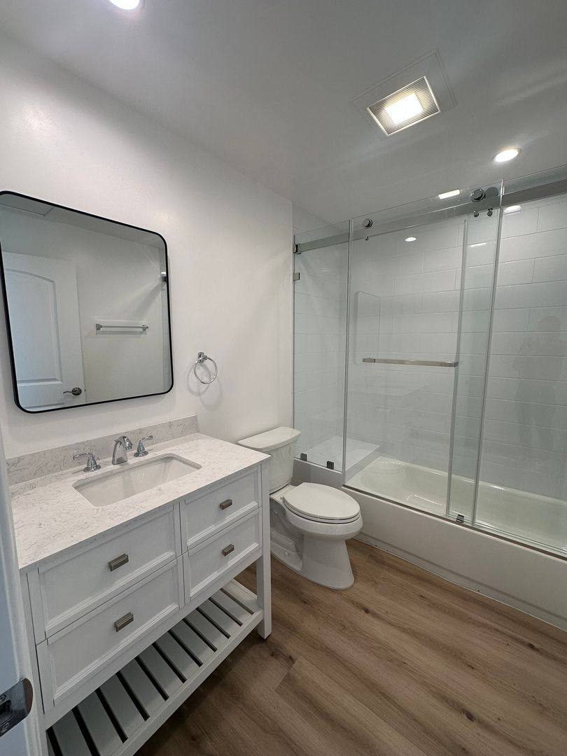 Apartment for rent at 14529 Hartland St, Van Nuys, CA 91405