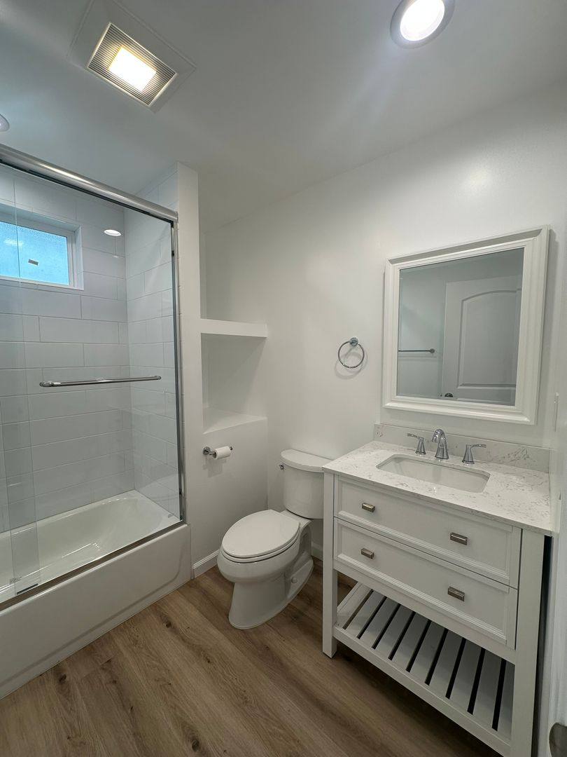 Apartment for rent at 14529 Hartland St, Van Nuys, CA 91405
