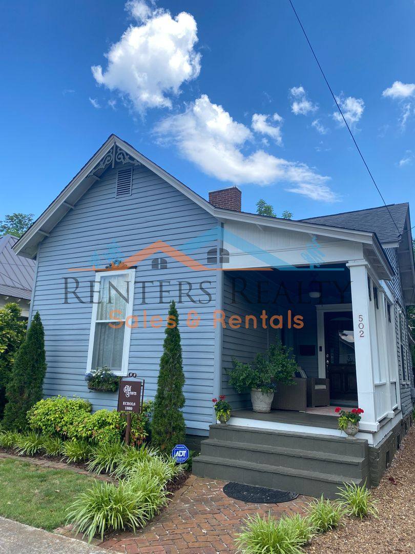 House for rent at 502 Clinton Ave E, Huntsville, AL 35801
