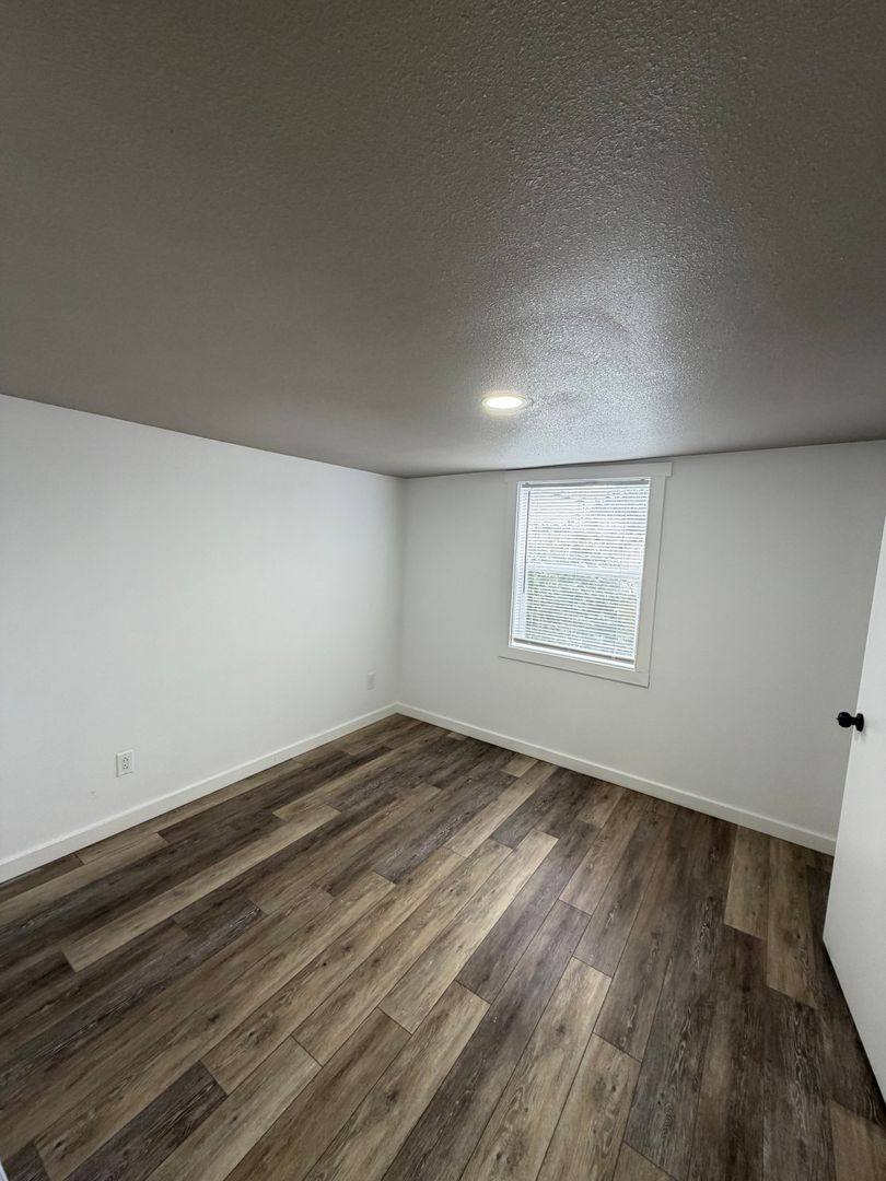 Apartment for rent at 1615 Grant St NE, Salem, OR 97301