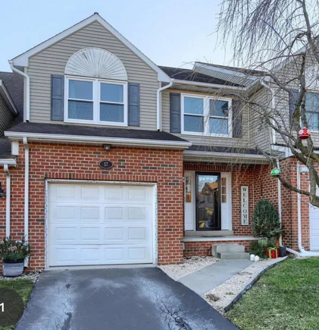Townhouse for rent at 57 Spring Hill Lane, Mountville, PA 17554