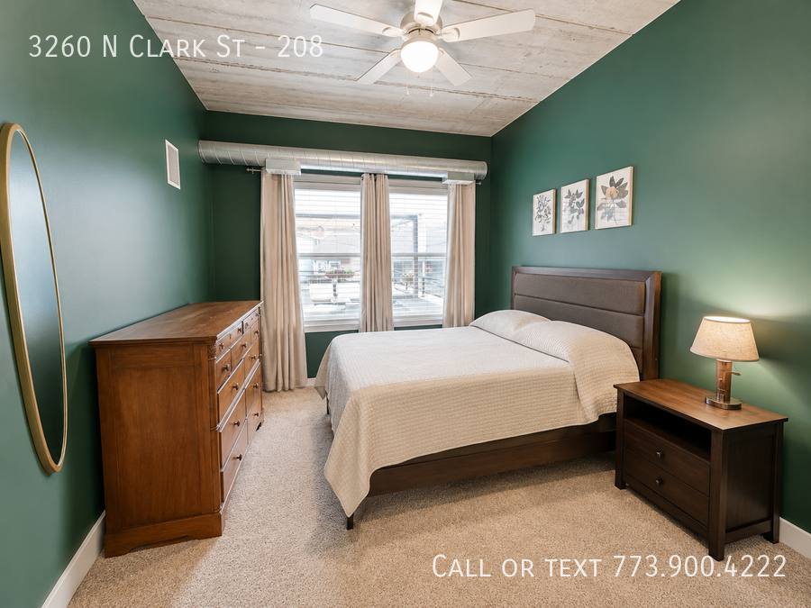 House for rent at 3260 N Clark St #208, Chicago, IL 60657