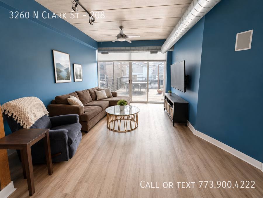 House for rent at 3260 N Clark St #208, Chicago, IL 60657
