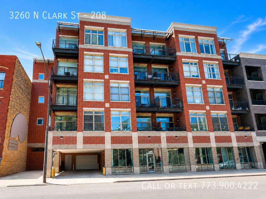House for rent at 3260 N Clark St #208, Chicago, IL 60657