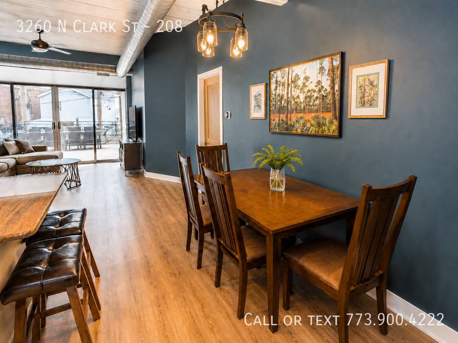 House for rent at 3260 N Clark St #208, Chicago, IL 60657