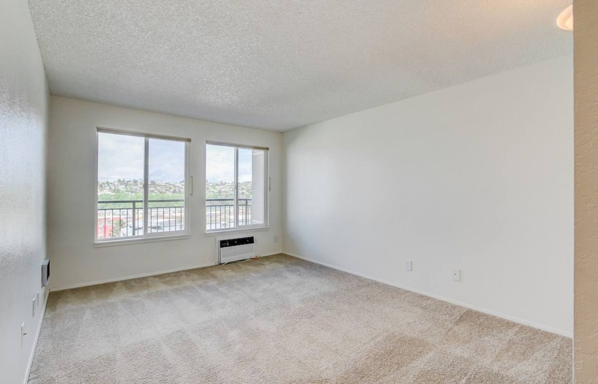 Condo for rent at 1965 12th Ave W #302, Seattle, WA 98119
