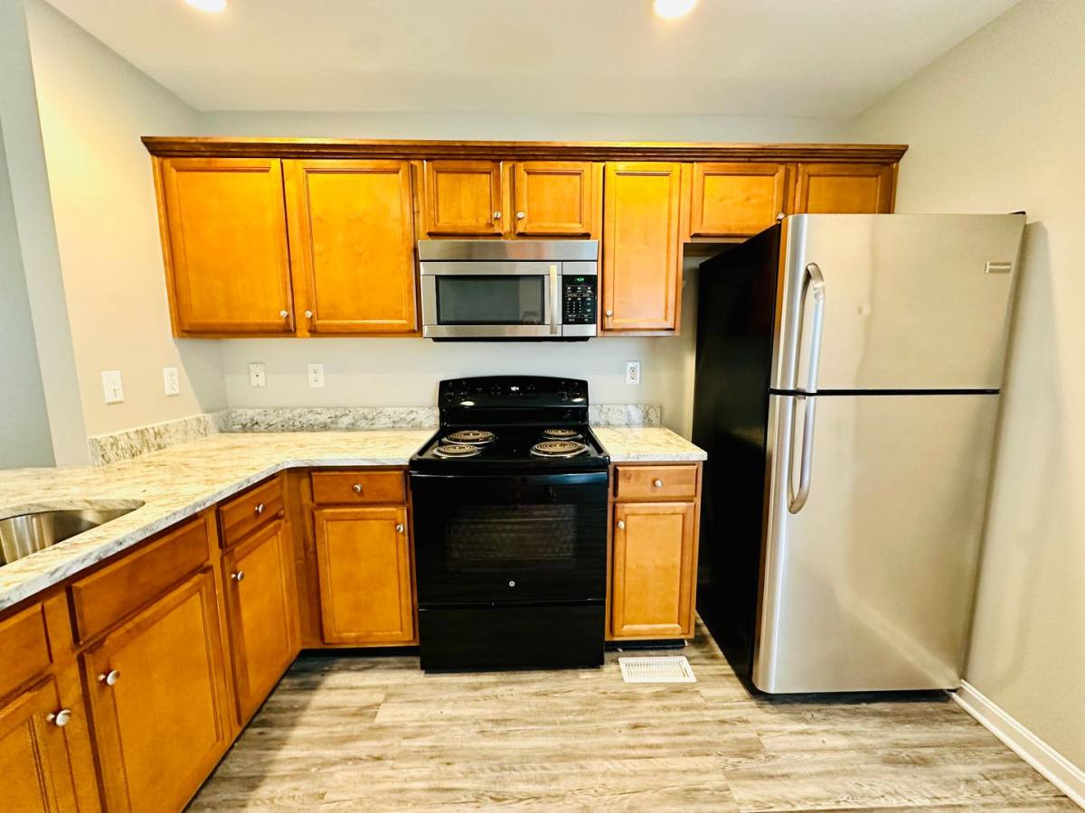 Apartment for rent at 102 Weist Place, Louisville, KY 40206