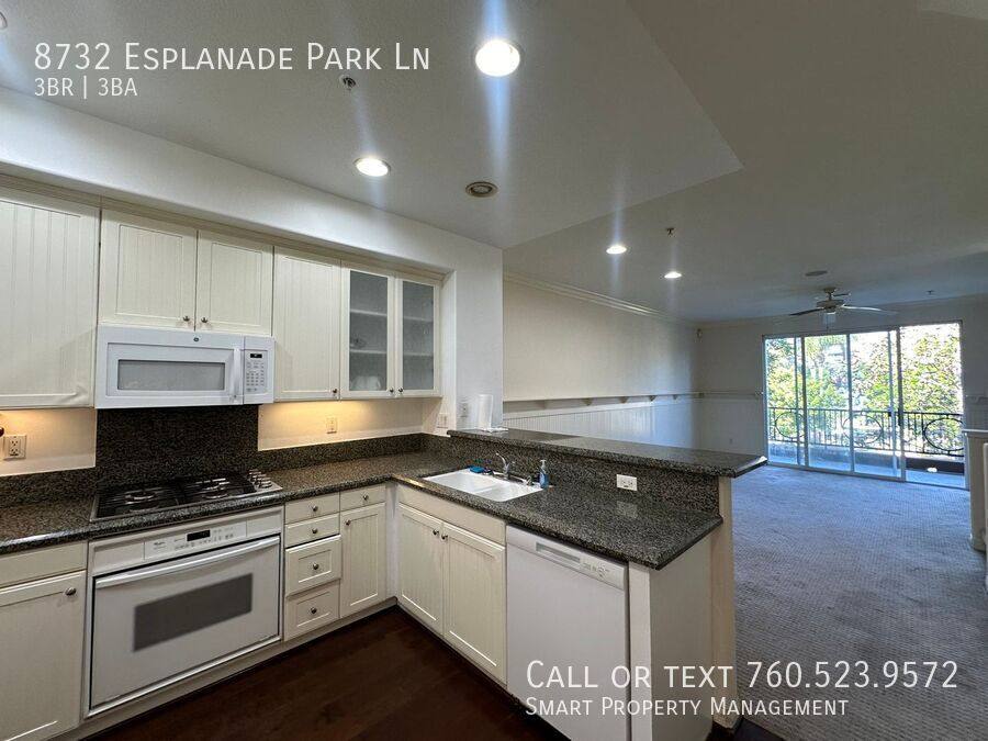 Townhouse for rent at 8732 Esplanade Park Lane, San Diego, CA 92123