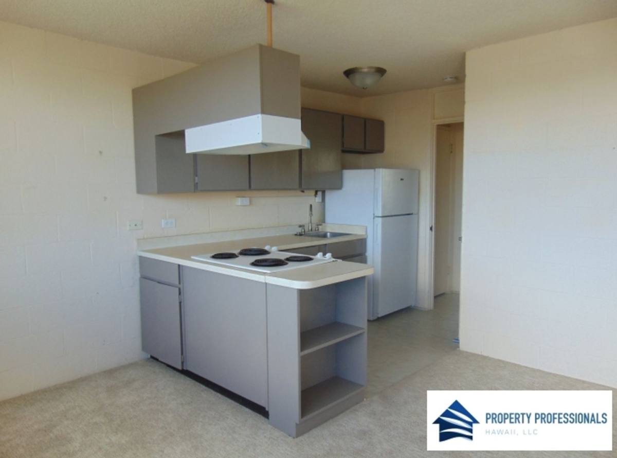 Apartment for rent at 270 Ululani St, Hilo, HI 96720