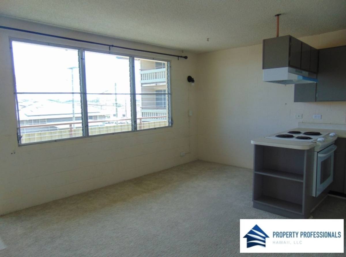 Apartment for rent at 270 Ululani St, Hilo, HI 96720