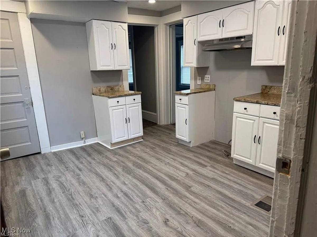 Apartment for rent at 10801 Hull Ave, Cleveland, OH 44106
