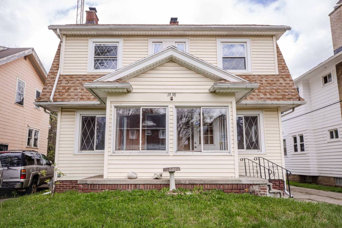 House for rent at 1938 Fernwood Ave, Toledo, OH 43607