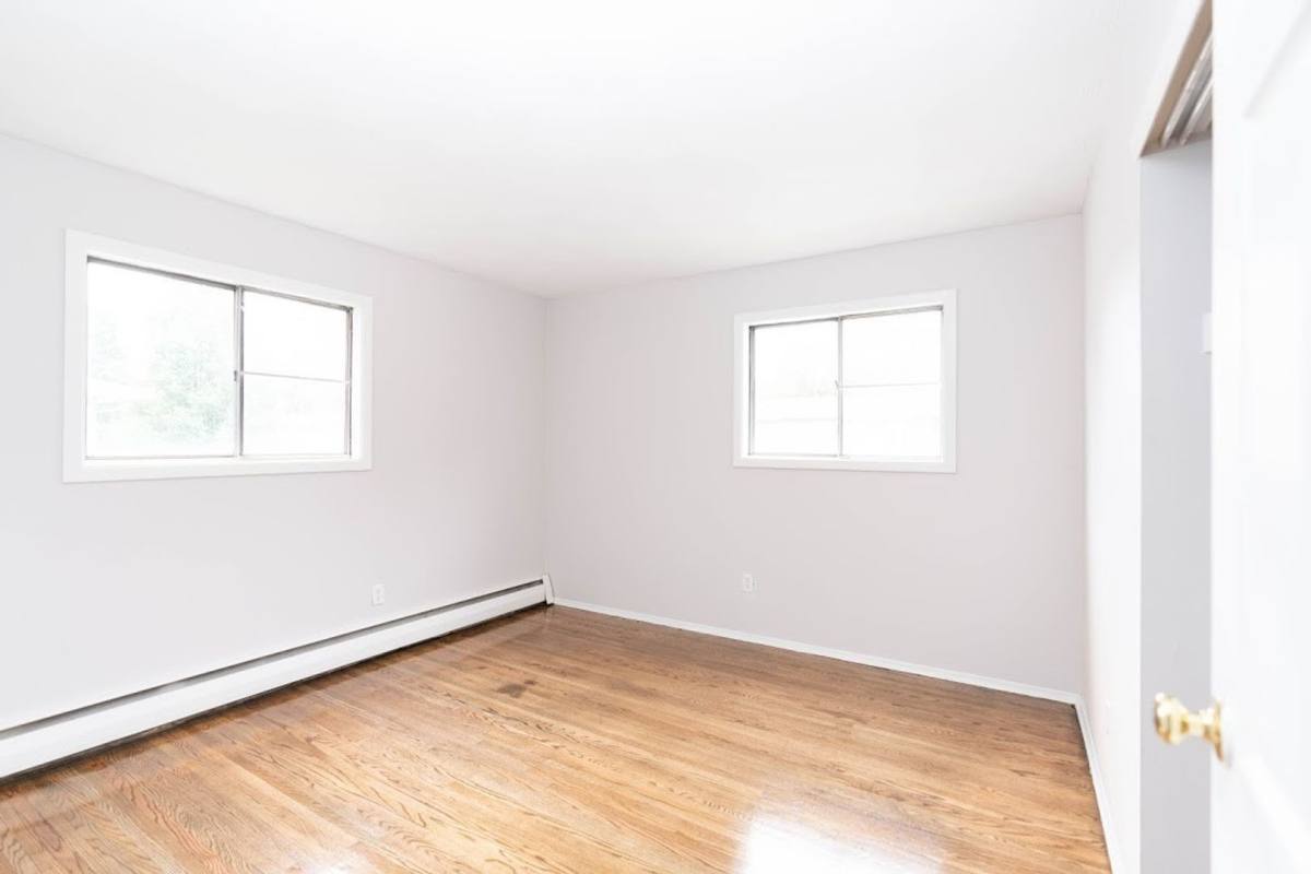 Apartment for rent at 154 Woodhill Dr #1, Rochester, NY 14616
