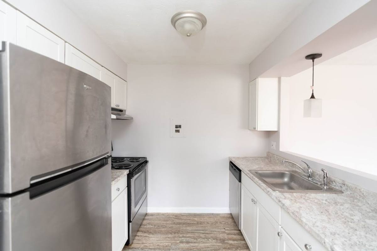 Apartment for rent at 154 Woodhill Dr #1, Rochester, NY 14616