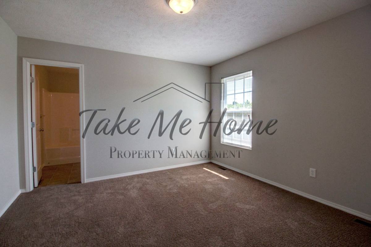 House for rent at 1062 S Strasbourg, Springfield, MO 65802