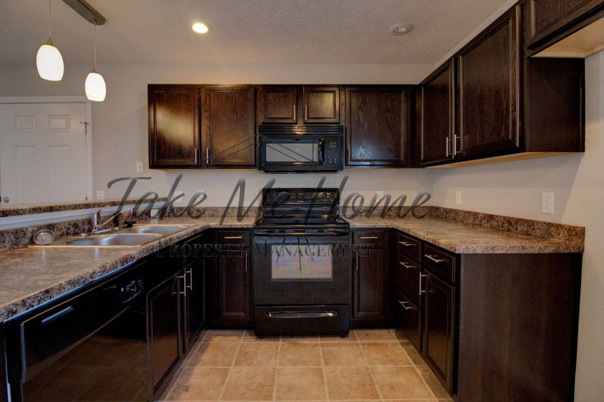 House for rent at 1062 S Strasbourg, Springfield, MO 65802