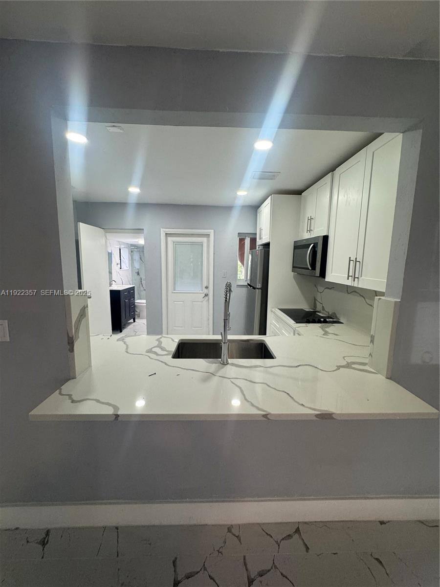 Apartment for rent at 1171 NE 161st Terrace, Miami, FL 33162