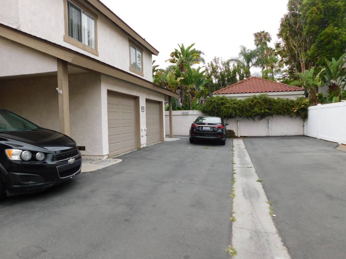 Apartment for rent at 4831 King Circle, Huntington Beach, CA 92649