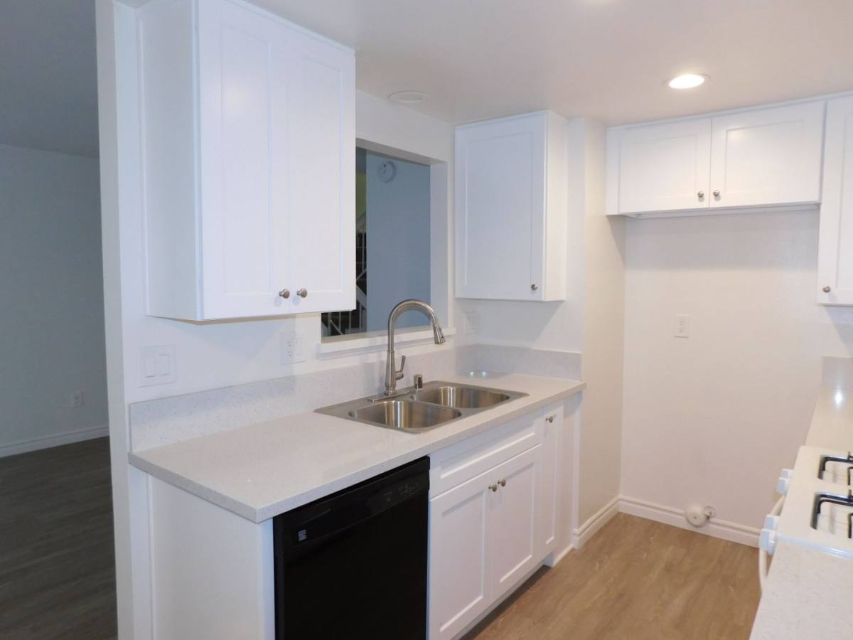 Apartment for rent at 4831 King Circle, Huntington Beach, CA 92649
