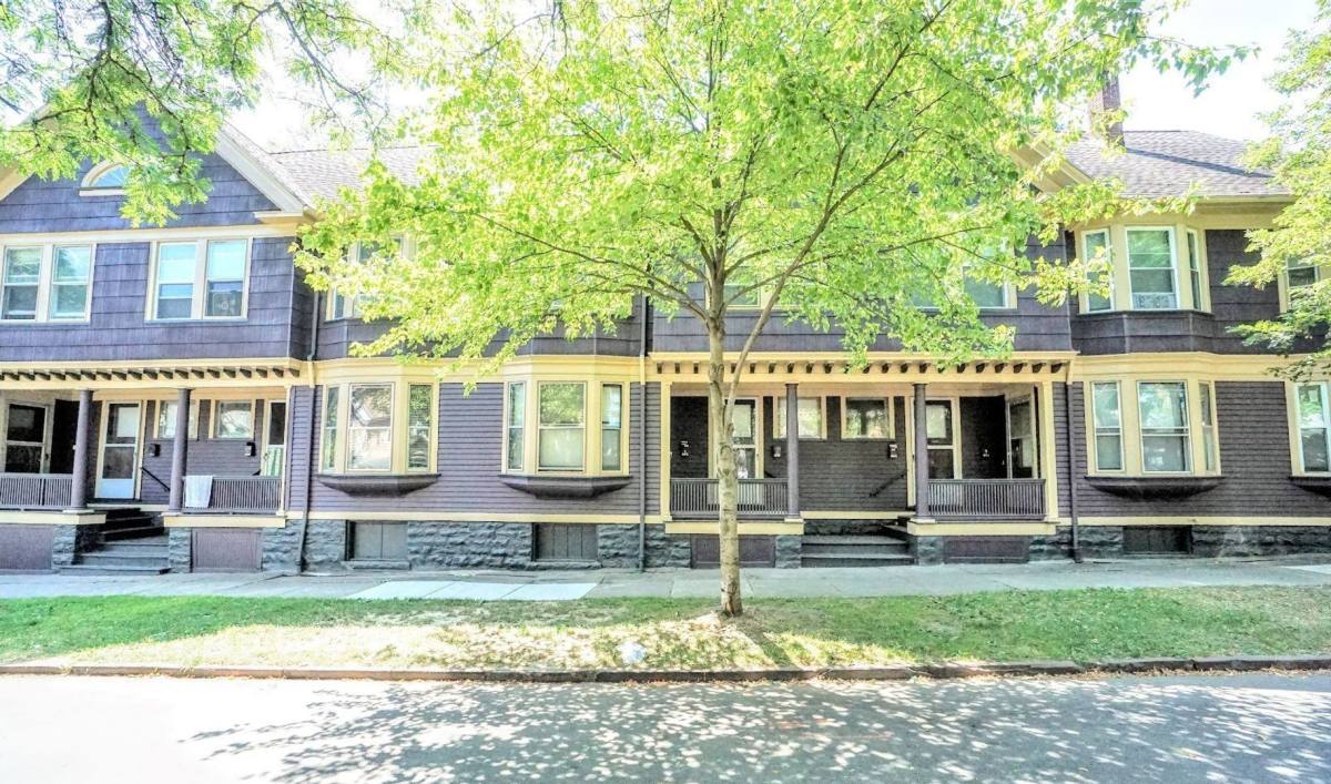 Apartment for rent at 289-A Pearl St, Rochester, NY 14607