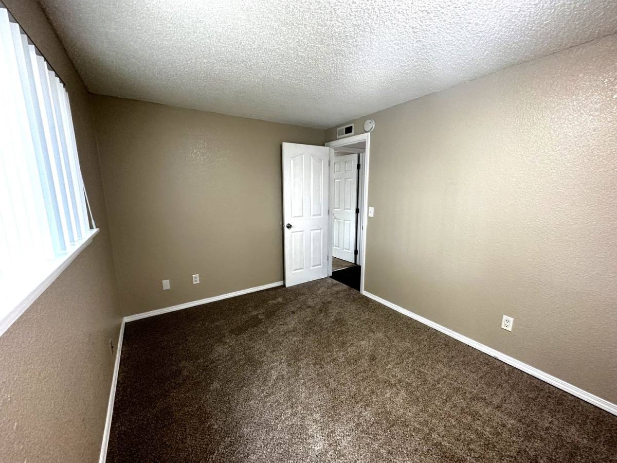 Apartment for rent at 2477 Wayside Terrace NE, Salem, OR 97301