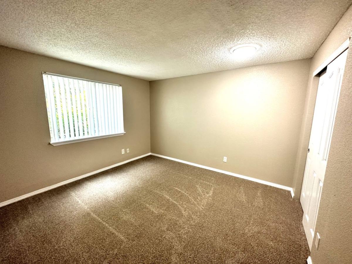 Apartment for rent at 2477 Wayside Terrace NE, Salem, OR 97301