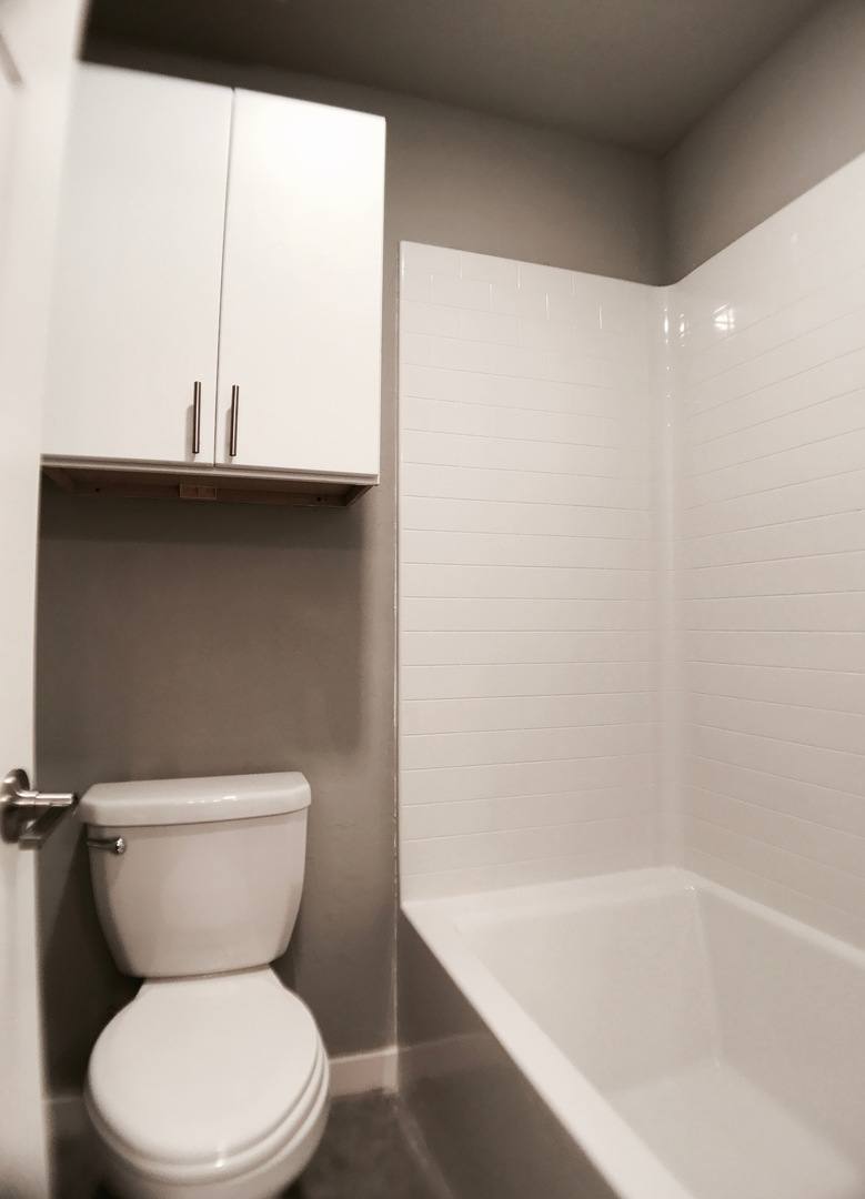 Apartment for rent at 9301 N County Line Rd, Yukon, OK 73099