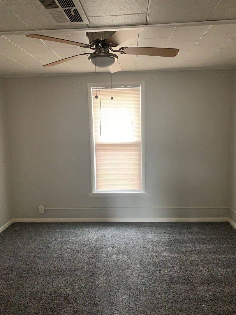 Apartment for rent at 2320 Prince St, Dubuque, IA 52001