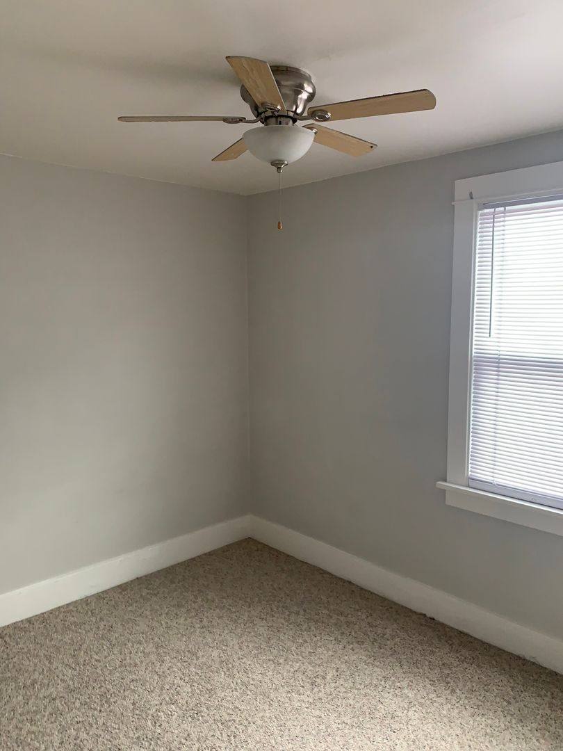 Apartment for rent at 2320 Prince St, Dubuque, IA 52001