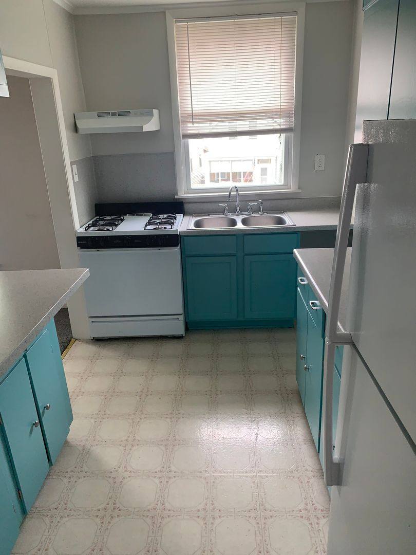 Apartment for rent at 2320 Prince St, Dubuque, IA 52001