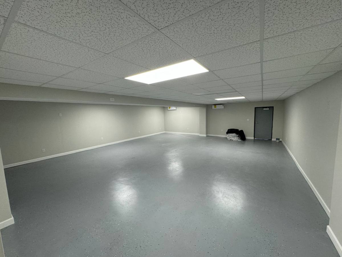 Apartment for rent at 1528 6th Ave, Huntington, WV 25701