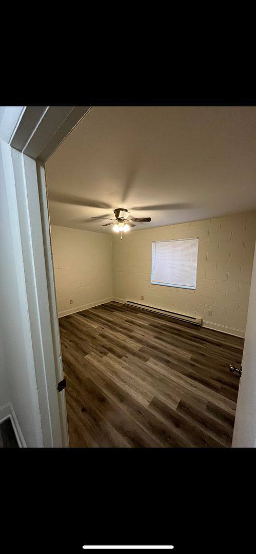 Apartment for rent at 1528 6th Ave, Huntington, WV 25701