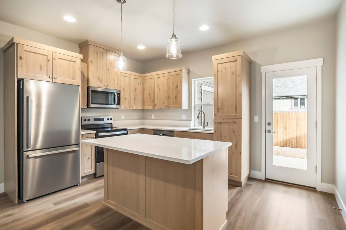 Townhouse for rent at 63270 NW Ski Lane, Bend, OR 97703