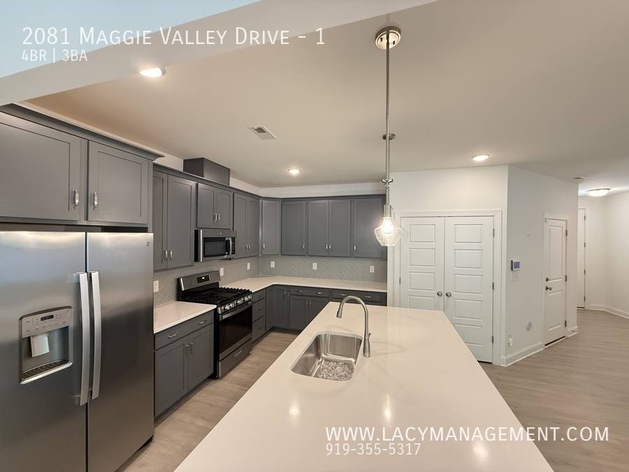 Townhouse for rent at 2081 Maggie Valley Dr #1, Apex, NC 27502