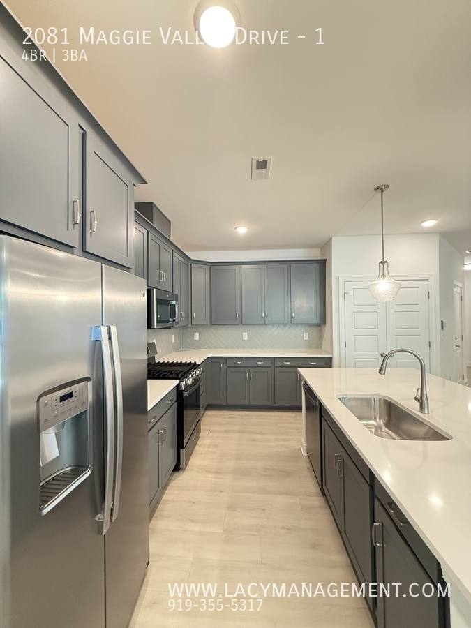 Townhouse for rent at 2081 Maggie Valley Dr #1, Apex, NC 27502