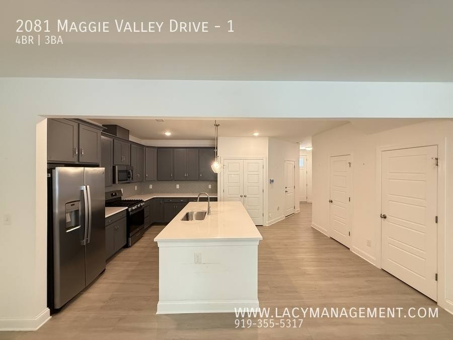 Townhouse for rent at 2081 Maggie Valley Dr #1, Apex, NC 27502