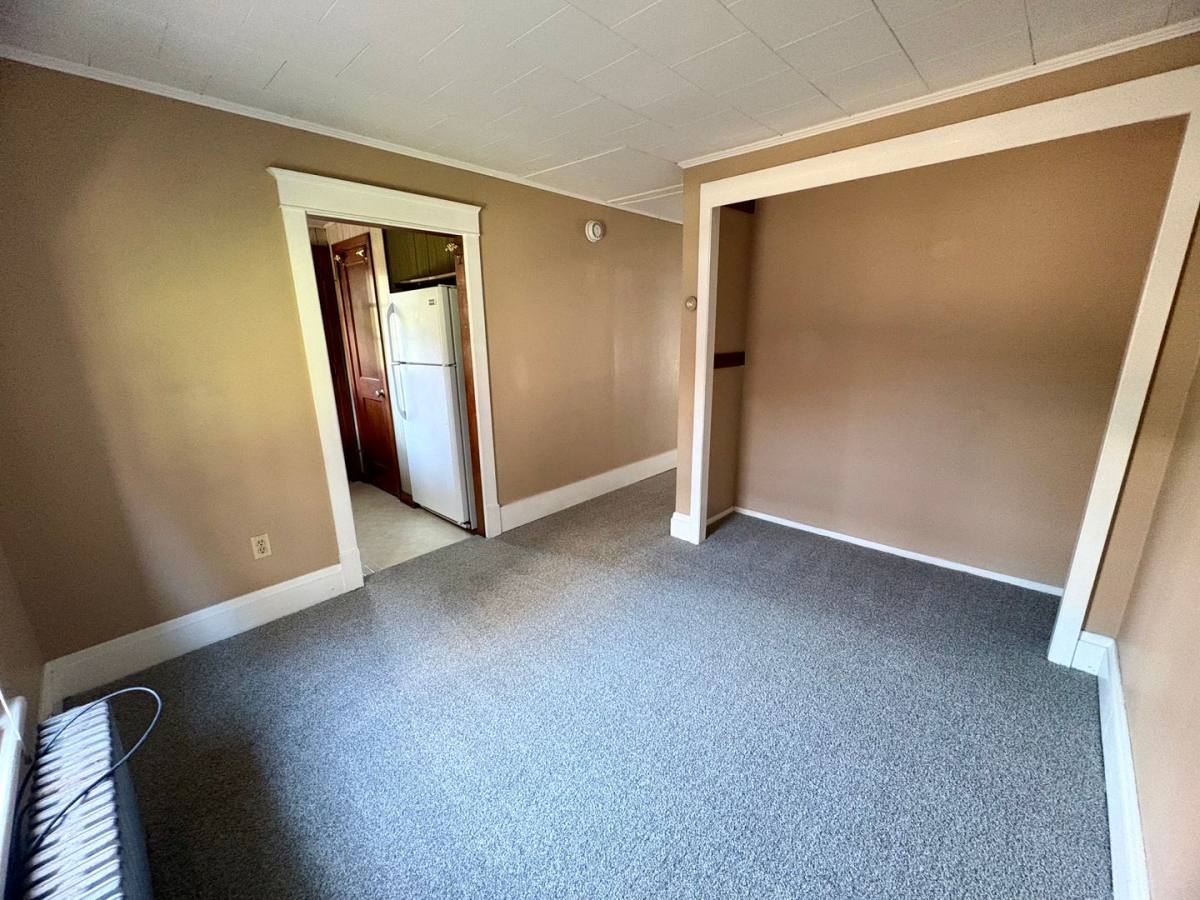 Apartment for rent at 40 W Caracas Ave, Hershey, PA 17033
