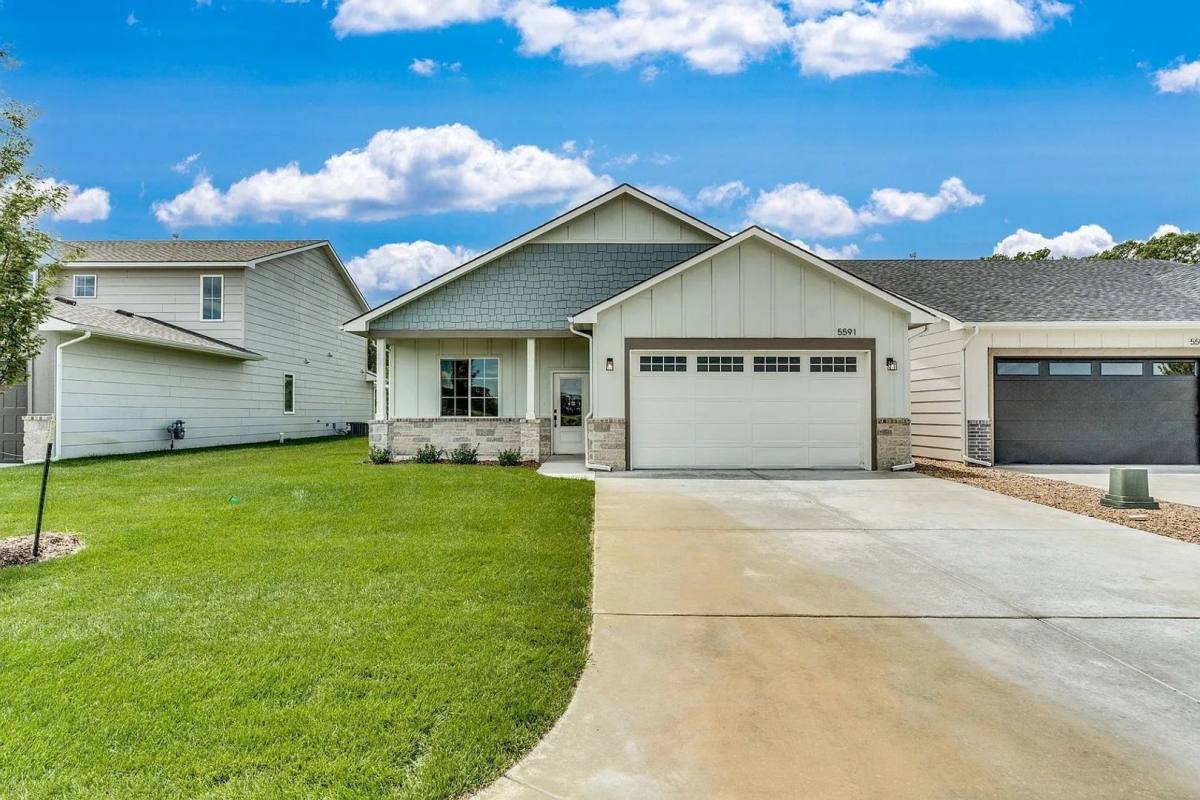 Apartment for rent at 5591 N Wandering Way, Maize, KS 67101