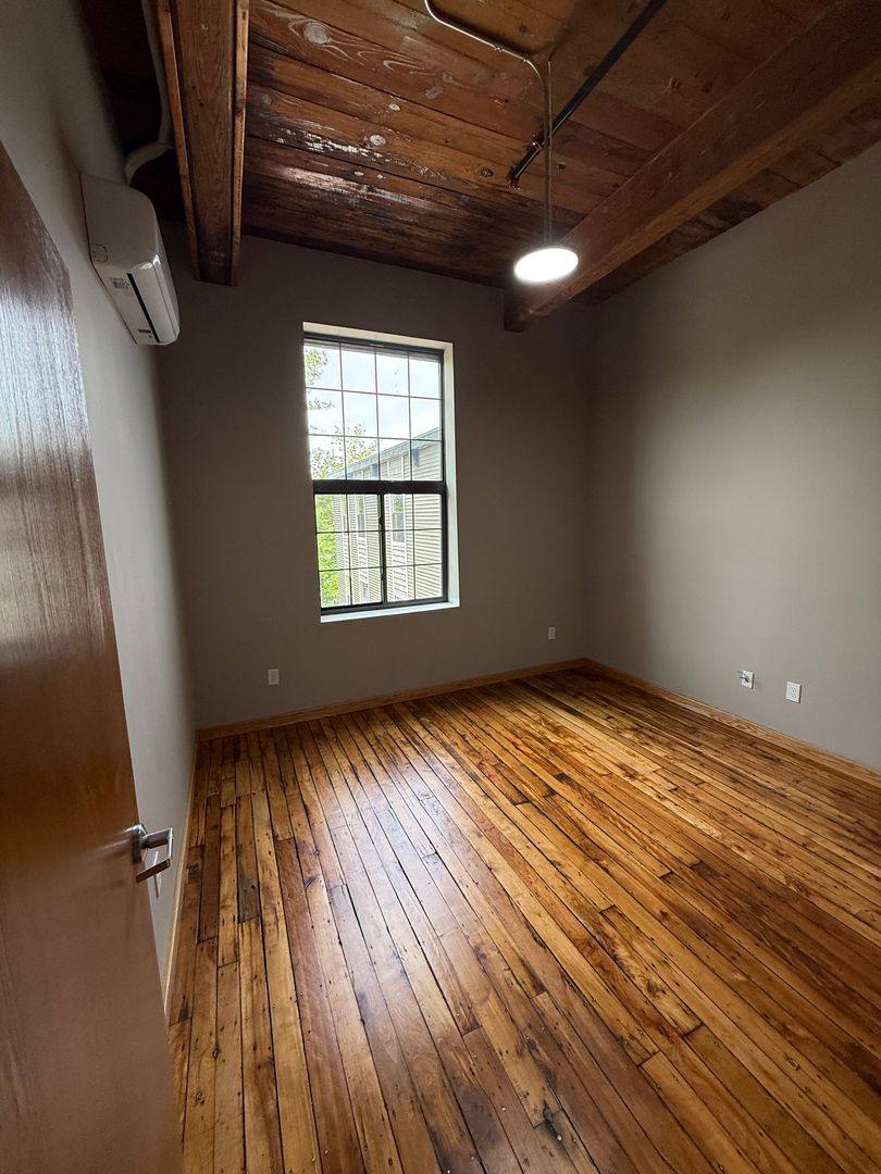 Apartment for rent at 70 Webster St, Worcester, MA 01603