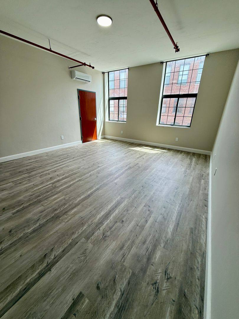 Apartment for rent at 70 Webster St, Worcester, MA 01603