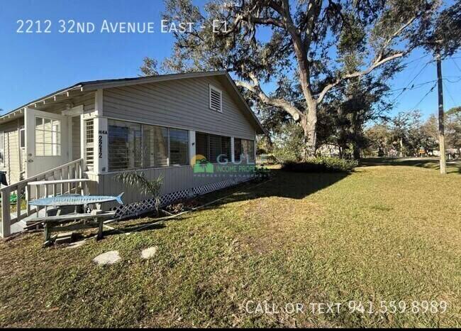 Townhouse for rent at 2212 32nd Ave E #E1, Bradenton, FL 34208