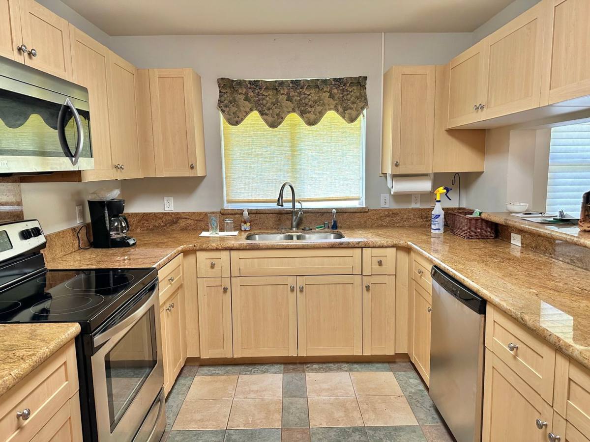 Townhouse for rent at 644 Meakanu Lane, Wailuku, HI 96793