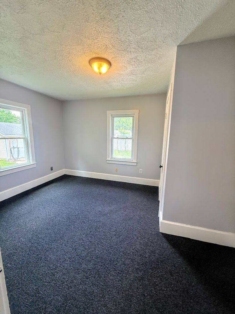 House for rent at 748 Hudson Ave, Akron, OH 44306